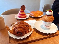 -VERIE BAKEHOUSE