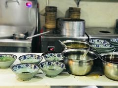 -老新隆牛肉锅贴(新街口店)
