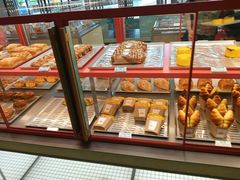-Holiland好利来(建邺吾悦广场Lab主题店)