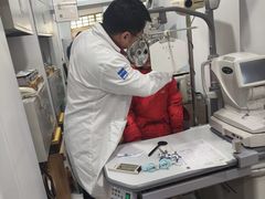 -豪门视光·星趣控·蔡司依视路眼镜代理商(中央大街店)