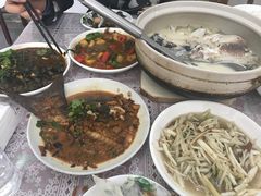 -天乐农家鱼头王(天目湖店)