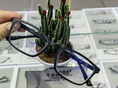 -罗伯特眼镜·蔡司官方授权(罗湖国贸店)