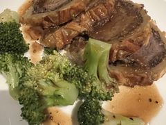 -大中华希尔顿酒店-念自助餐·嗨啤·小龙虾