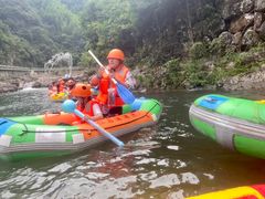 -安吉龙王山峡谷漂流