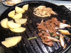 -燚店·铁板鱼蛙·烤肉·烤串(北新桥店)