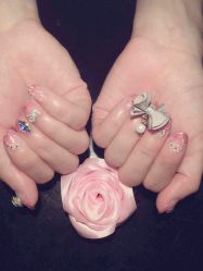 -EMILY艾枚莉美甲美睫·美颜·现磨咖啡