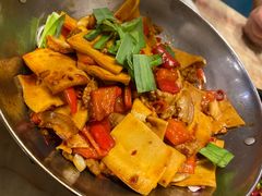 -钟掌勺忘不了地道湘菜(新天地假日广场店)