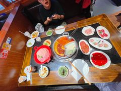 -周师兄大刀腰片火锅(洪崖洞旗舰店)