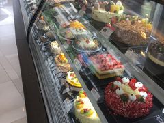 -85度C(生甜甜圈研究工坊·上海平凉店)