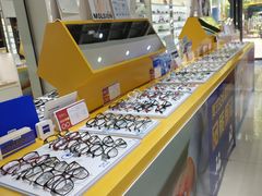 -诺柯视眼镜-蔡司依视路官方工厂店(淞南一店)