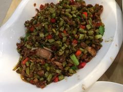 -钟掌勺忘不了地道湘菜(新天地假日广场店)