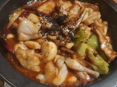 黑松露牛肝菌炖牛蛙-云海肴·汽锅鸡·云南菜(美罗城店)