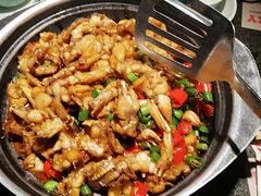 青椒紫苏味-蛙小侠·沸腾砂锅牛蛙(增城东汇城店)