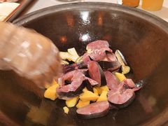 -小火炕铁锅炖鱼