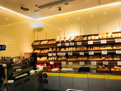 面包甜点陈列柜-老佛爷饼店