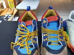 -爱革·洗衣改衣·洗鞋修鞋·洗包修包·奢侈品护理(宝地广场店)