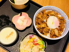 -牛気·越光米牛肉饭(水游城店)