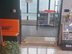-跃动游泳健身俱乐部(新华传媒店)