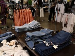 -ZARA(恒隆广场店)
