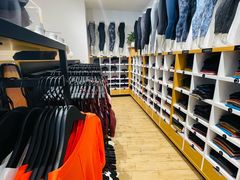 -lululemon(上海浦东IFC店)