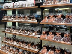 -Laderach 莱德拉(上海环贸iapm店)