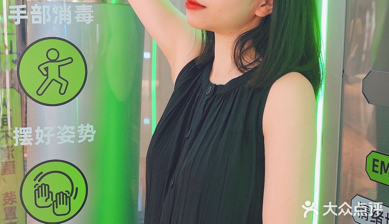 让我心心念念的蛙火锅👉🏻未来感的菜市绝绝子