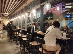 -星巴克(西藏路店)