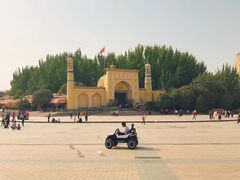 -艾提尕尔清真寺