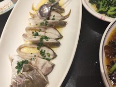 富贵蒸鲳鱼-上海1号私藏菜(黄浦店)