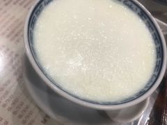 双皮奶-周大娘牛乳(旧寨古村总店)