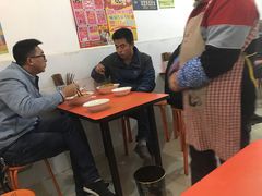 大堂-鲁建明成都担担面