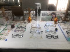 -美空眼镜·星趣控·新乐学·控优点合作店(周浦万达店)