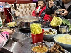 -马路牙子烧烤音乐酒馆(望京店)