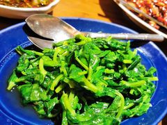 蒜炒豌豆苗-君悦酒店·1881·北京烤鸭