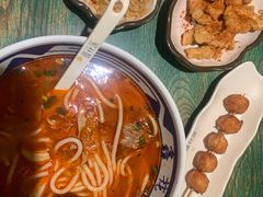 -鑫花溪牛肉米粉(东环大润发店)