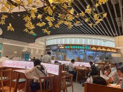 大堂-诚铭记·虾仁汤包·成都小吃(融创店)