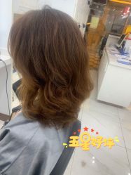 -镁连社·美联社