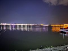 -人民防洪胜利纪念塔