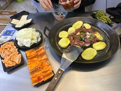 -凉都青瓦房烙锅(清镇中环国际店)