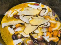 -芸山季·云南野生菌火锅(人民广场来福士店)