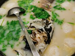 花亭湖有机鱼头汤-香山湖家家宴(中山陵店)