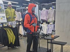 -迪卡侬(大英山店)
