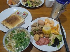-缦咖电竞酒店(北京鸟巢红军营地铁站店)