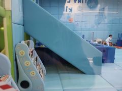 -小小王国亲子游泳俱乐部(锦辉中心)