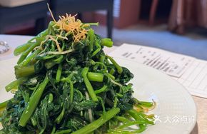 Thai Shrimp Paste Stir-Fried Water Spinach
