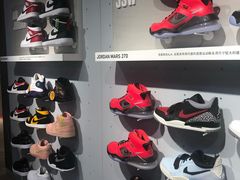 -Air Jordan(世贸天阶店)