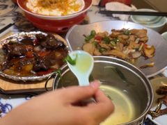 -卢大鲜鱼头捞饭(美利广场店)