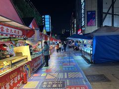 -百联临沂购物中心(临沂路店)