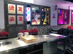 -马路牙子烧烤音乐酒馆(望京店)
