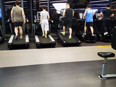 -超鹿运动(五四路恒力城店)